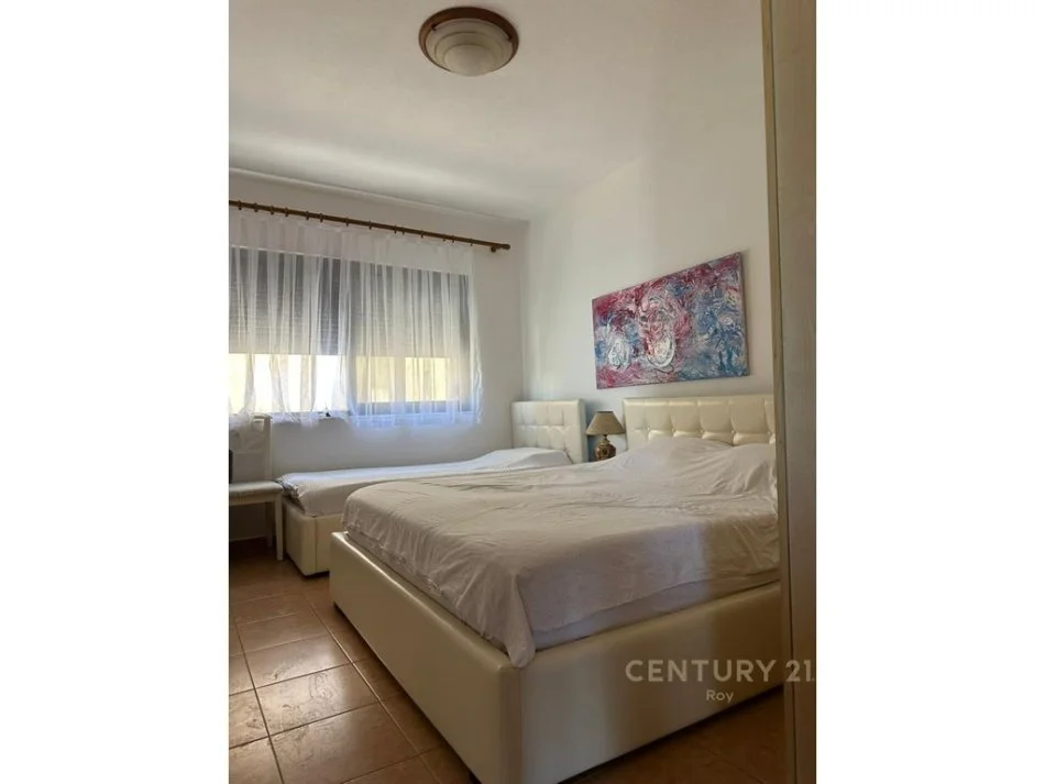 Tirane, shes apartament 1+1 Kati 3, 52 m² 115.000 € (Shkembi i Kavajes)