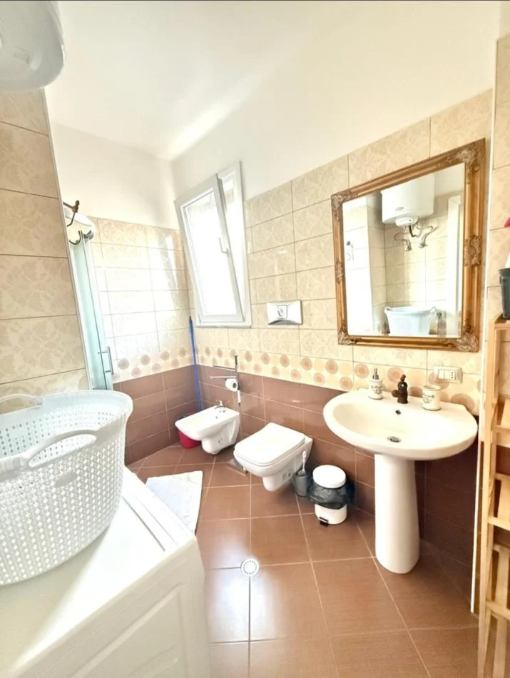 Durres, jap me qera apartament 2+1+Aneks+Ballkon Kati 10, 90 m² 450 €