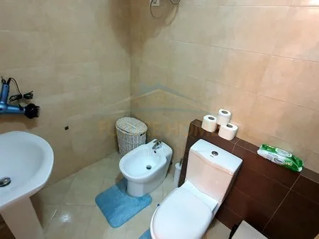 Tirane, jepet me qera apartament 1+1 Kati 2, 72 m² 700 € 