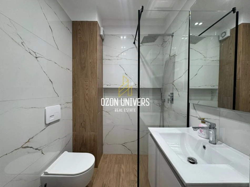 Tirane, jepet me qera apartament 2+1 Kati 2, 140 m² 750 € (kopshti botanik)