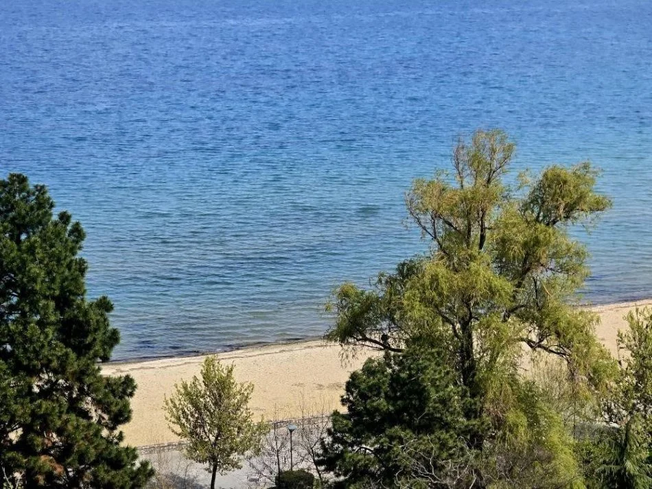 Pogradec, shitet apartament 3+1 Kati 9, 159.000 € (deshmoret e pojskes)