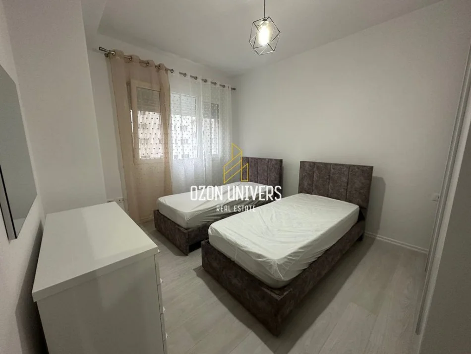 Tirane, jepet me qera apartament 2+1+Ballkon Kati 2, 95 m² 700 € (River Residence, Astir)