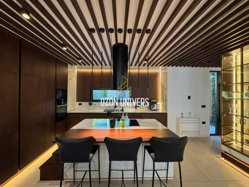 Durres, shitet Vile 2 Katshe Kati 2, 178 m² 990.000 € (San Pietro Residence, Gjiri i Lalzit!)