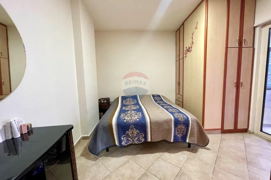 Apartament ne shitje, 2+1 i mobiluar prane Nobis! (300'000 Euro)
