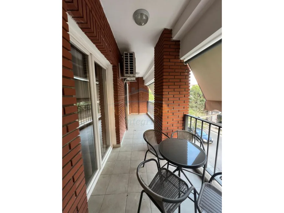 Tirane, shitet apartament 2+1 Kati 1, 97 m² 260.000 € (Ali Demi)