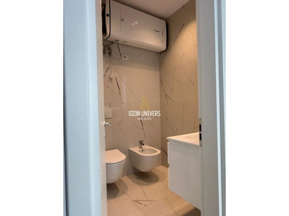 Tirane, jepet me qera apartament 2+1+Ballkon Kati 6, 90 m² 900 € (Ish Stacioni i Trenit)