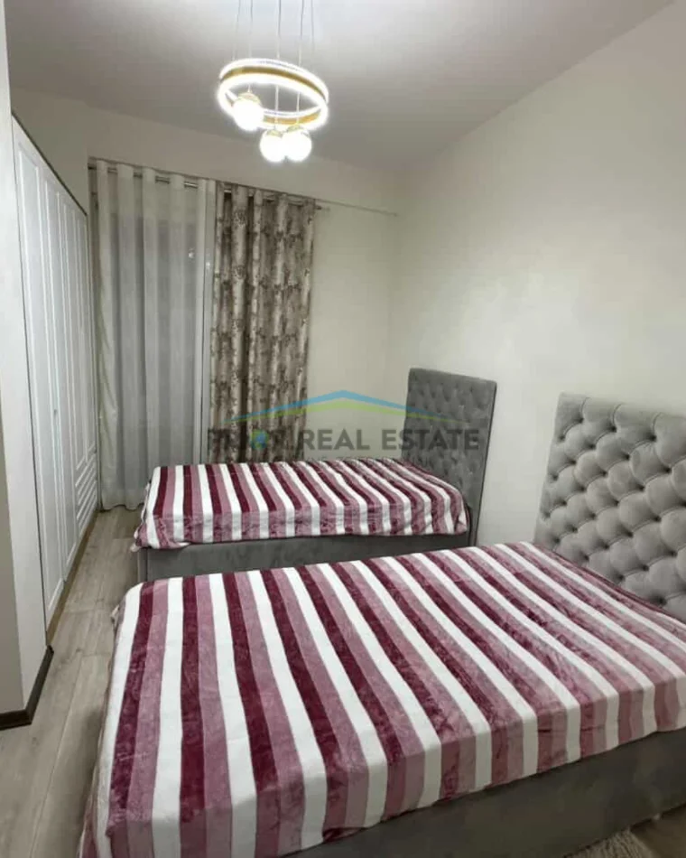 Tirane, jepet me qera apartament 2+1+2  Kati 2, 110 m² 800 € (Liqeni i Thate)