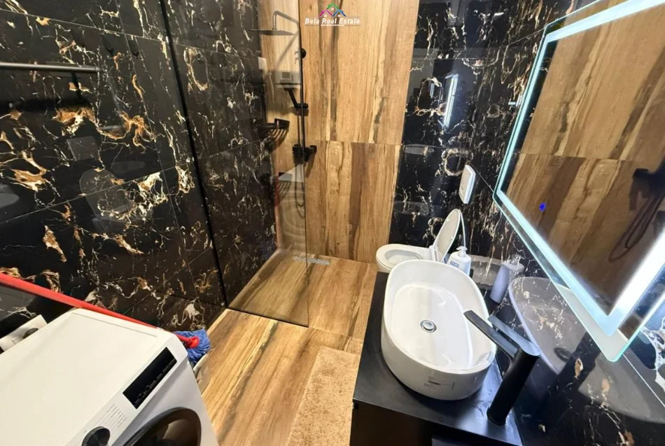 Tirane, jepet me qera apartament 2+1 Kati 1, 110 m² 933 € (Rruga 4 Deshmoret)