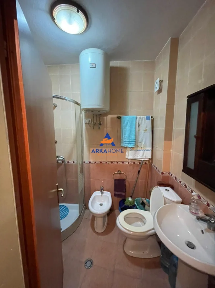Tirane, jepet me qera apartament 1+1 Kati 2, 30 m² 313 € 