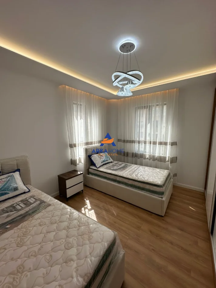 Tirane, shitet apartament 2+1+Ballkon Kati 7, 116 m² 265.000 € 