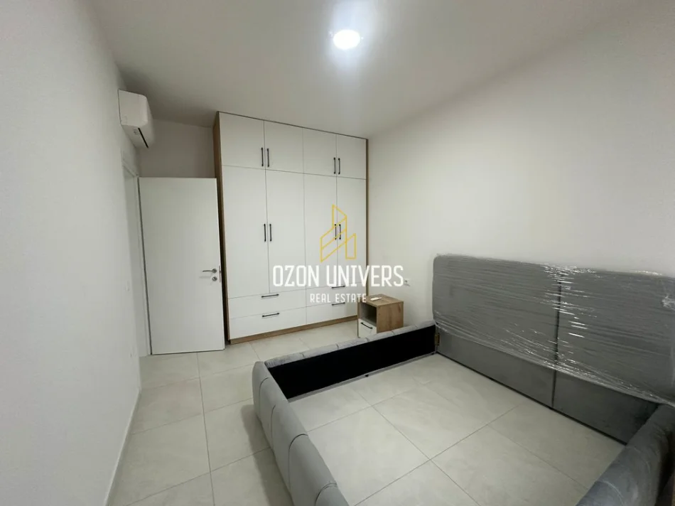 Tirane, jepet me qera apartament 2+1+Ballkon Kati 4, 95 m² 700 € (Rruga Siri Kodra)
