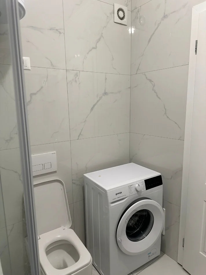 Tirane, jepet me qera apartament 1+1+Ballkon Kati 6, 62 m² 400 € (Astir)