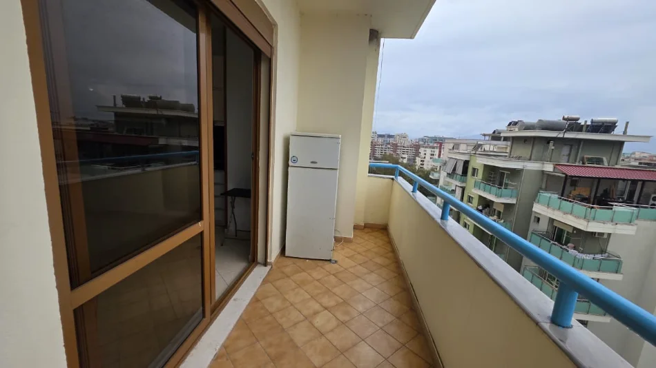 Vlore, shitet apartament 1+1 Kati 8, 80 m² 125.000 € (Rruga Hasan Kushta, Albano Romina, Vlorë)