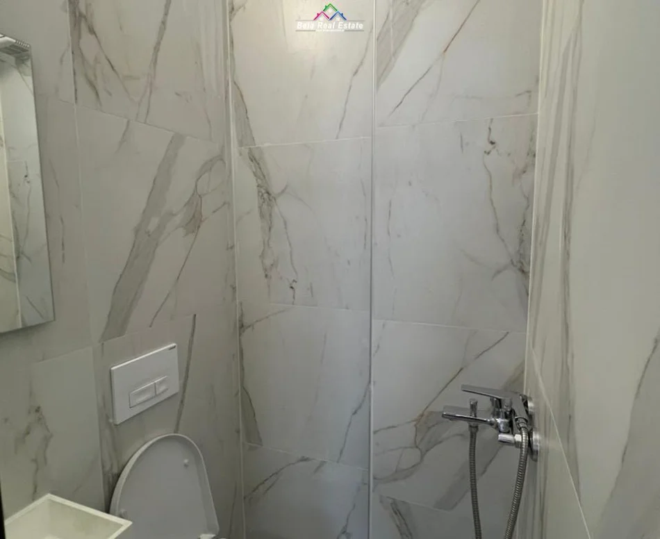 Tirane, jepet me qera apartament 2+1 Kati 9, 93 m² 850 € (Rruga 5 Maji)