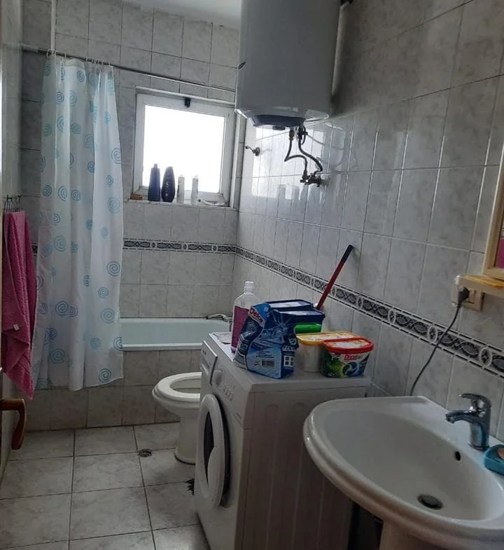 Tirane, jepet me qera apartament 2+1 Kati 9, 100 m² 570 € (Rruga Dritan Hoxha)