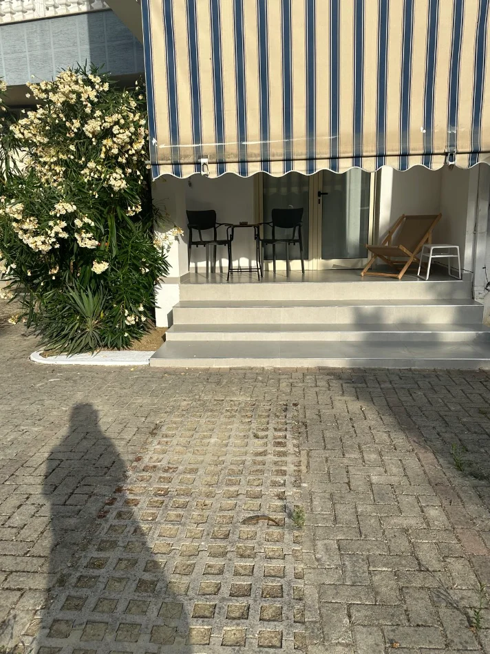 Durres, shitet apartament 1+1 Kati 0, 54 m² (mali Robit)