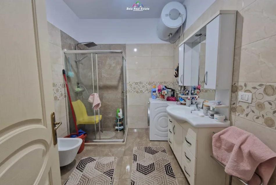 Tirane, jepet me qera apartament 2+1 Kati 7, 112 m² 630 € (astir)