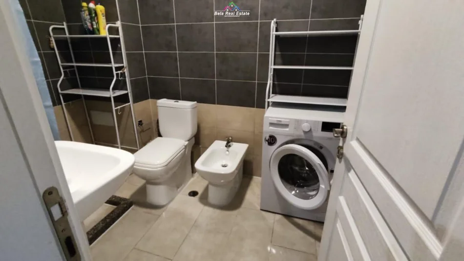 Tirane, jepet me qera apartament 2+1 Kati 7, 80 m² 580 € (Kompleksi Golden Park)