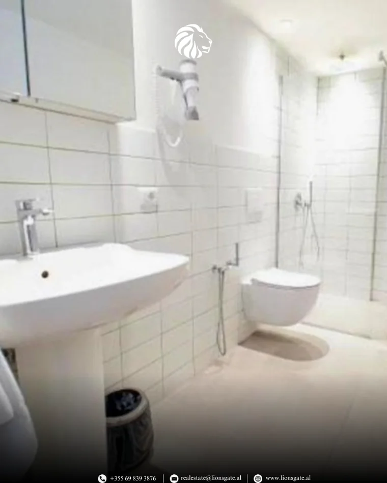 Tirane, jepet me qera apartament duplex Dublex Kati 0, 270 m² 2.500 € 