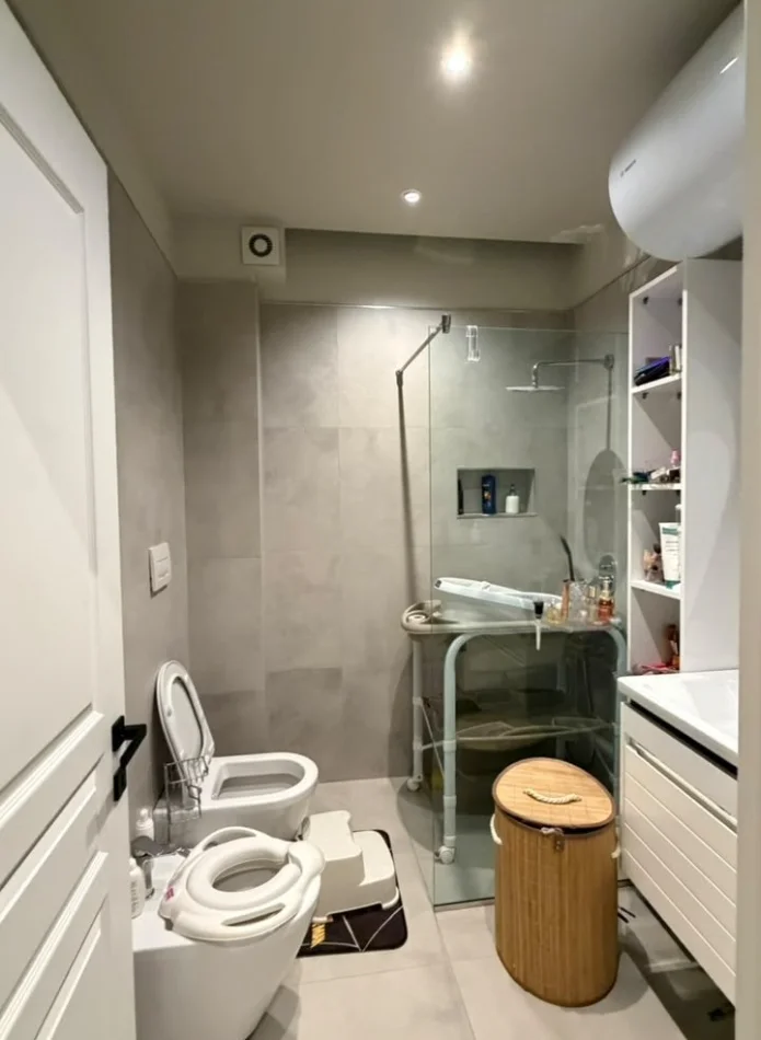 Tirane, shitet apartament 2+1 , 120 m² 420.000 € 