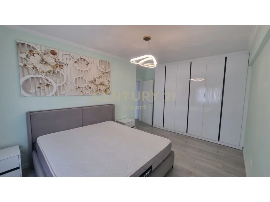 Tirane, shes apartament 2+1 Kati 6, 102 m² 250.000 € (Vasil Shanto)