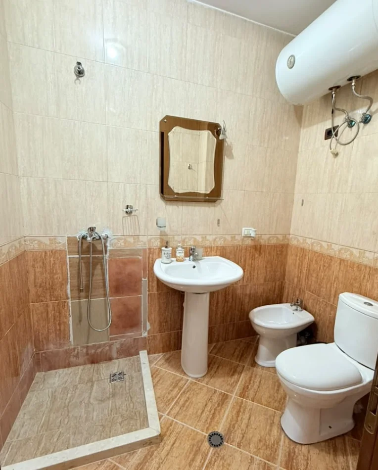 Tirane, shitet apartament 2+1 Kati 3, 111 m² 265.000 € 