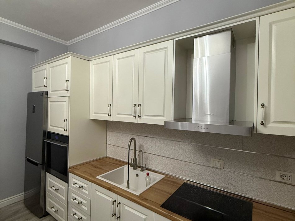 Tirane, shitet apartament 1+1 Kati 4, 63 m² 170.000 € (DELIJORGJI)