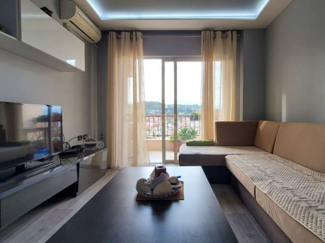 Tirane, shes apartament 2+1 Kati 6, 93 m² 125.000 Euro (Rr. 3 Deshmoret, prane KMY Tirana)