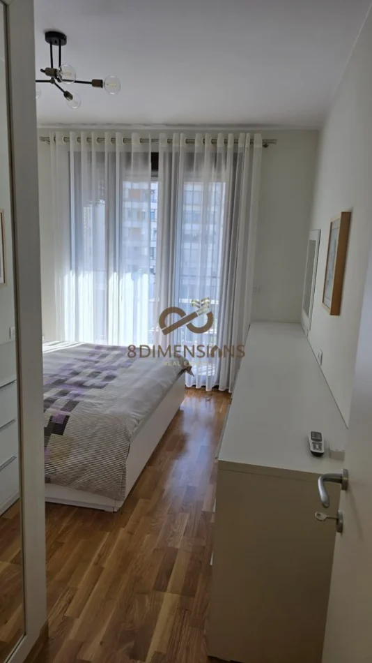Apartament 1+1 +Post Parkimi me qera tek Rruga Bardhok Biba, Ne Qender te Tiranes