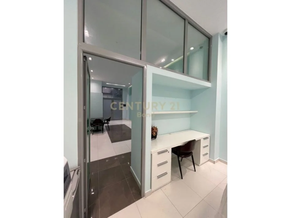 Tirane, shitet ambjent biznesi , 68 m² 150.000 € 