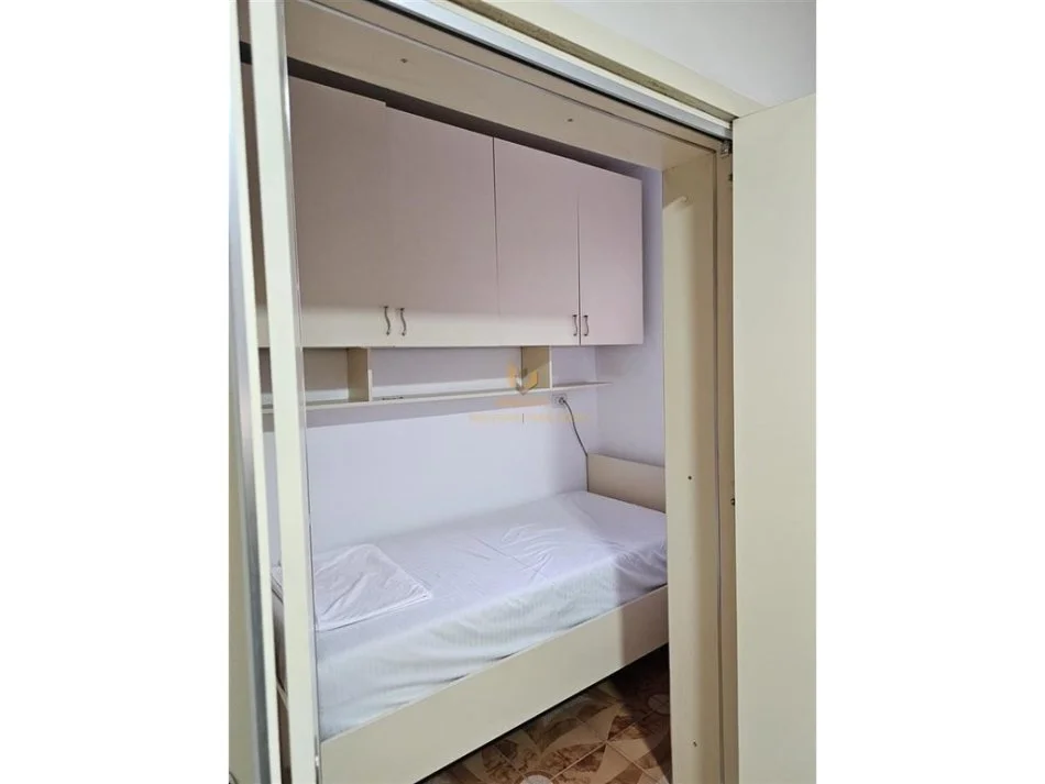 Tirane, jepet me qera apartament 1+1 Kati 5, 75 m² 500 € (myslym shyr)