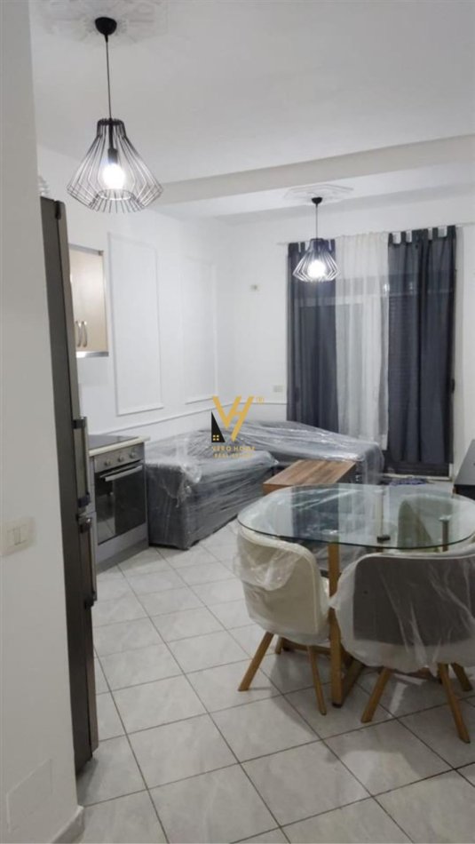 Tirane, shitet apartament 2+1+Ballkon Kati 0, 118 m² 124.000 € (LIQENI I THATE)