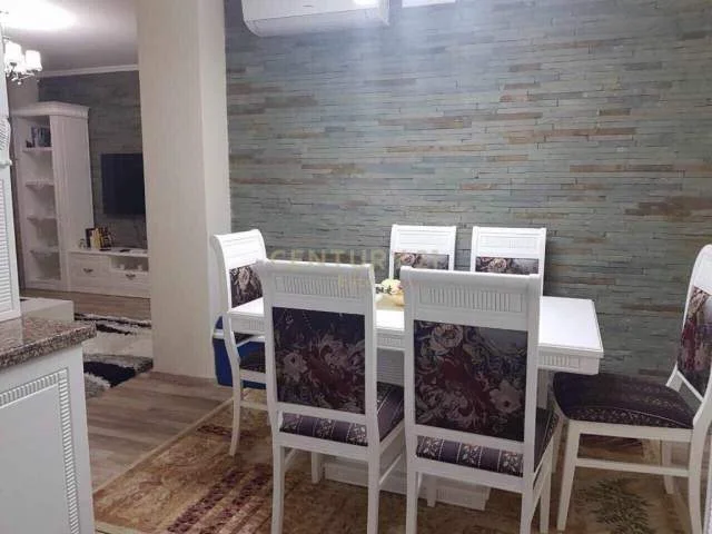 Tirane, jepet me qera apartament 88 m² 700 Euro (liqeni)