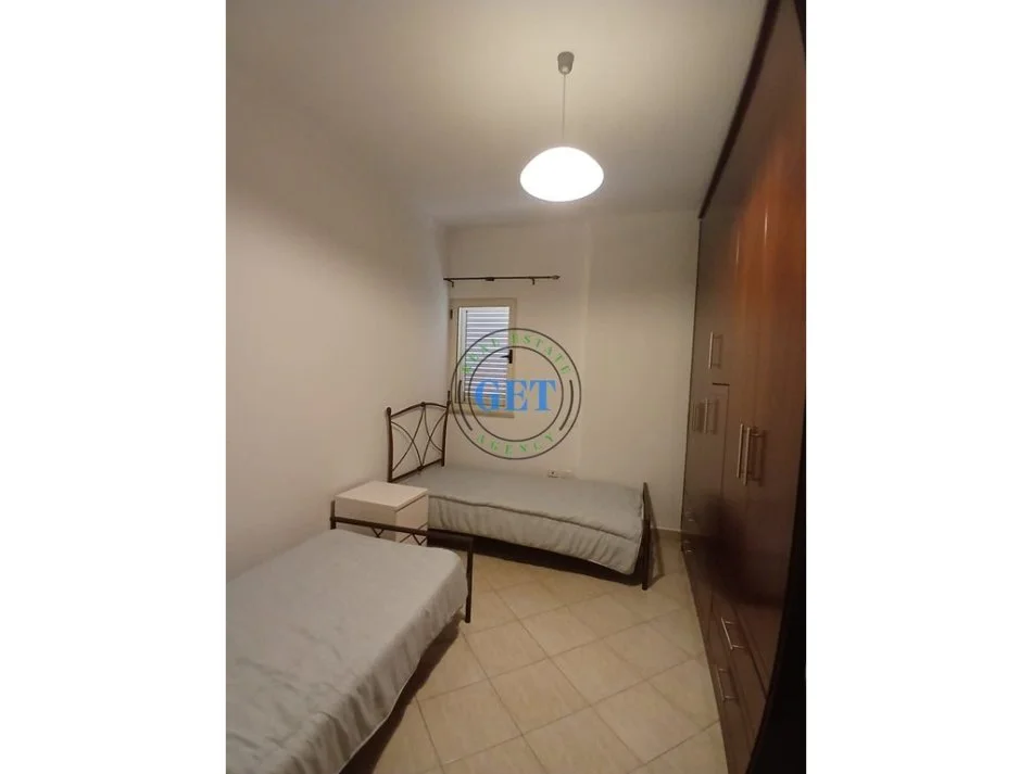Durres, jepet me qera apartament 2+1 Kati 6, 100 m² 450 € 