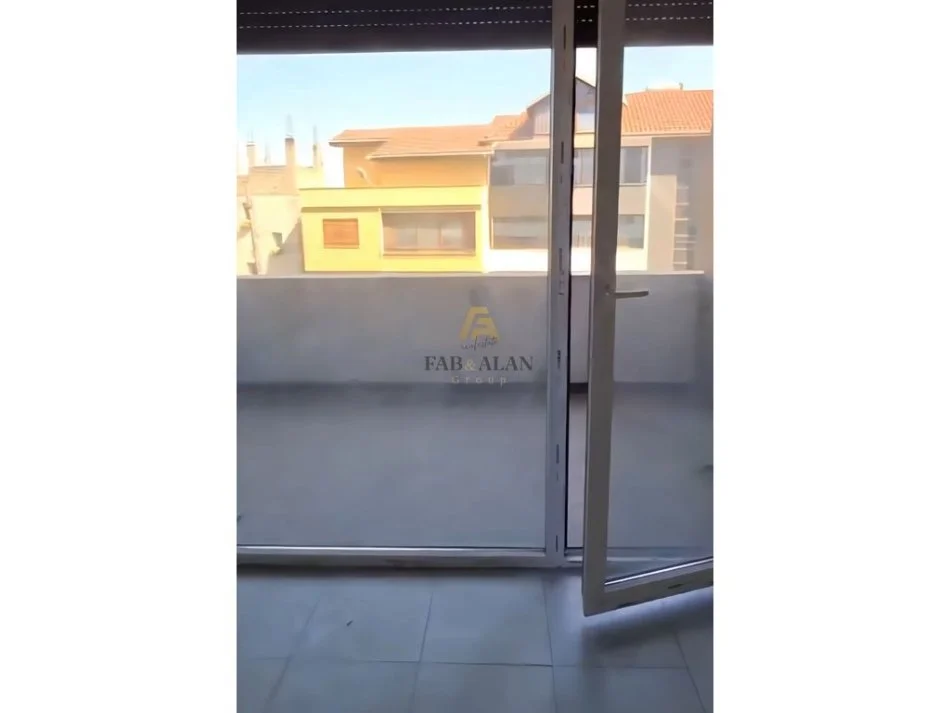 Tirane, shitet apartament 2+1 Kati 1, 100 m² 123.000 € (Shkoze)