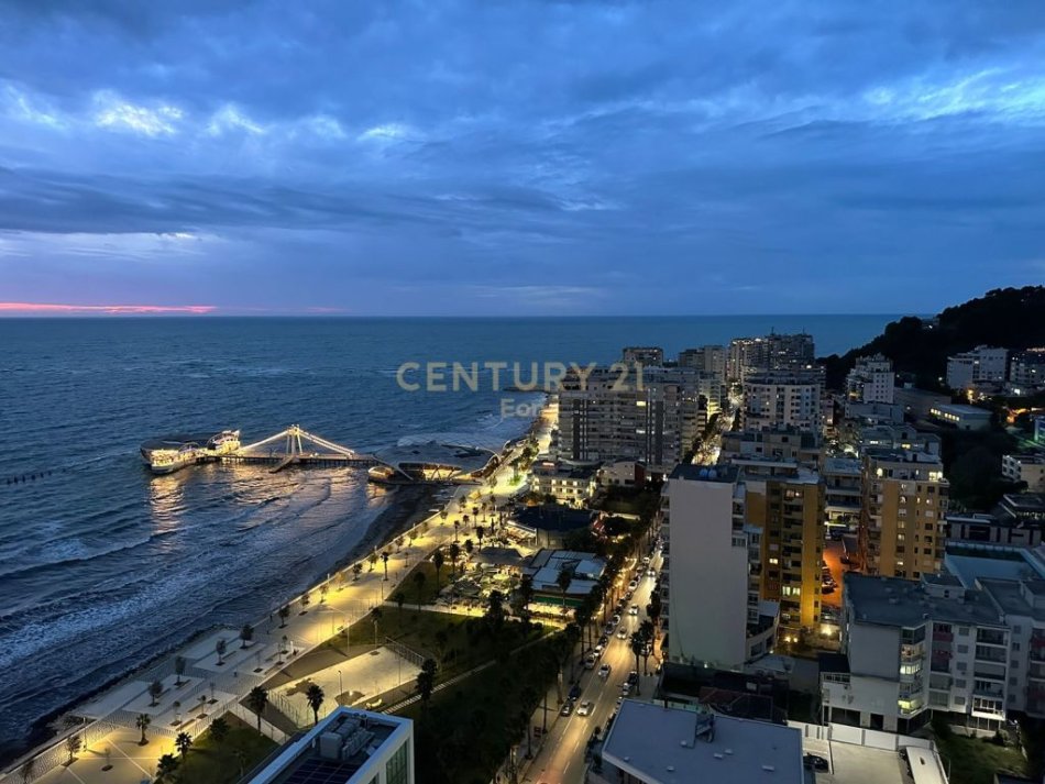 Durres, shitet apartament 2+1 Kati 19, 131 m² 394.500 € (VOLLGA)
