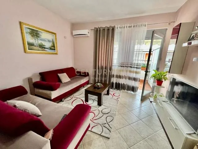 Tirane, jepet me qera apartament 87 m² 580 Euro (mine peza)