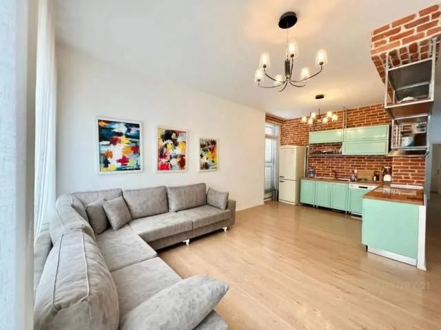 Tirane, jepet me qera apartament 2+1 85 m² 1.200 Euro (komuna parisit)