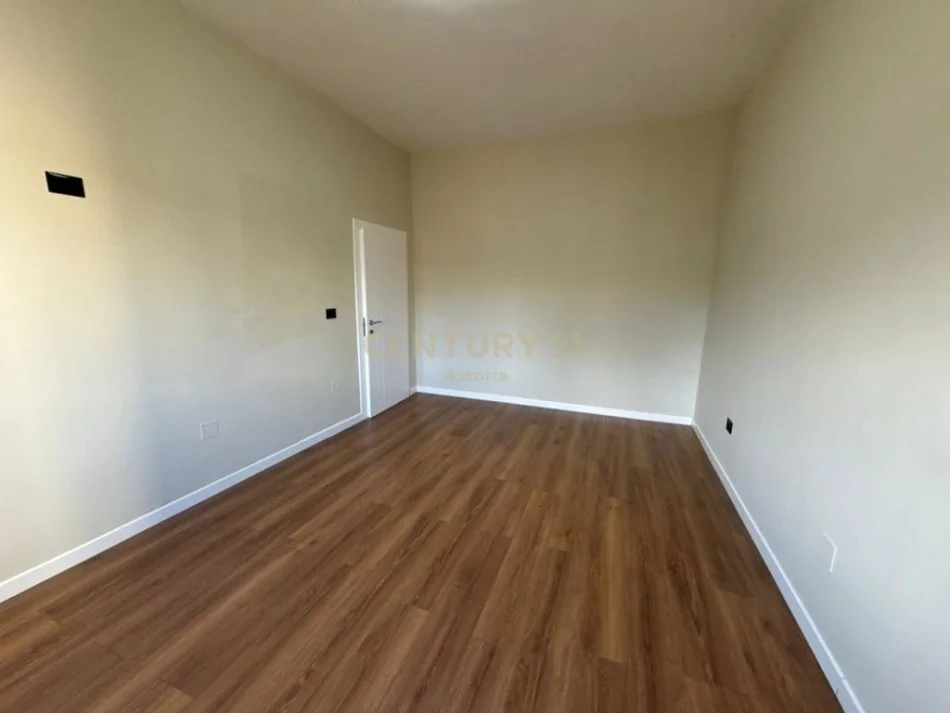 Tirane, shitet apartament 2+1 Kati 5, 72 m² 125.000 € (MYSLYM SHYRI)