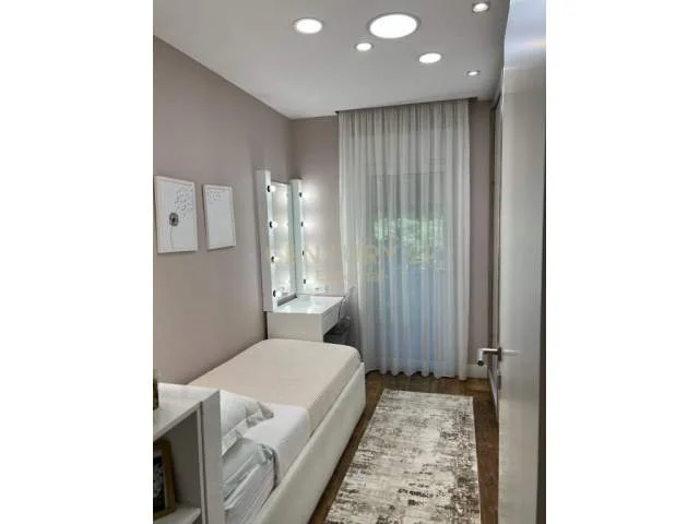 Tirane, jepet me qera apartament 120 m² 2.000 Euro (aer albania)