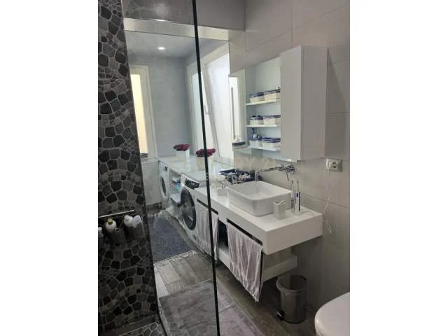 Tirane, jepet me qera apartament 120 m² 2.000 Euro (aer albania)