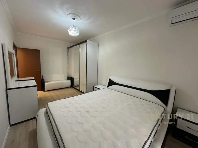 Tirane, jepet me qera apartament 2+1+A+BLK Kati 2, 101 m² 600 Euro (Liqeni i Thate)