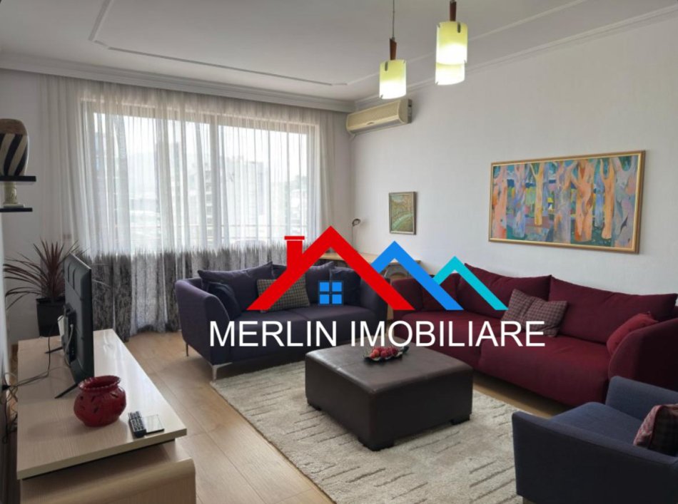 Tirane, jepet me qera apartament 2+1+Ballkon Kati 8, 145 m² 800 € (RRUGA NIKOLLA TUPE)