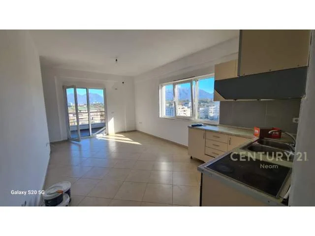 Tirane, jepet me qera apartament 2+1+BLK Kati 4, 90 m² 500 Euro (Liqeni i Thate)