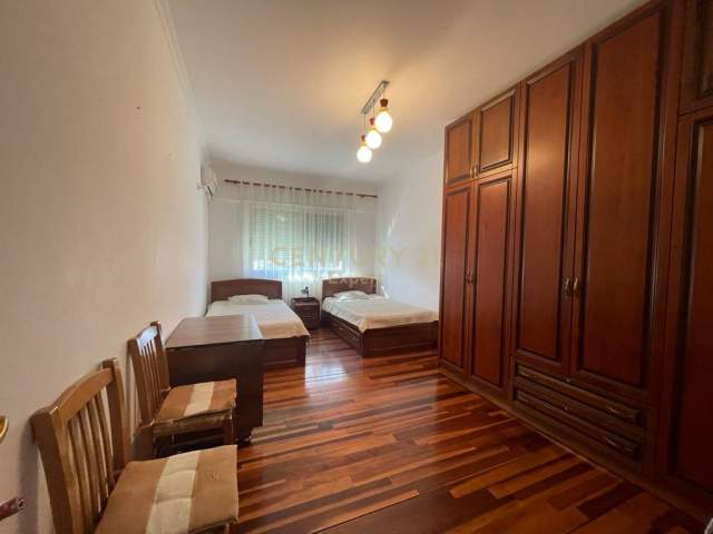 Tirane, jepet me qera apartament 2+1+BLK Kati 1, 102 m² 600 Euro (Don Bosko)