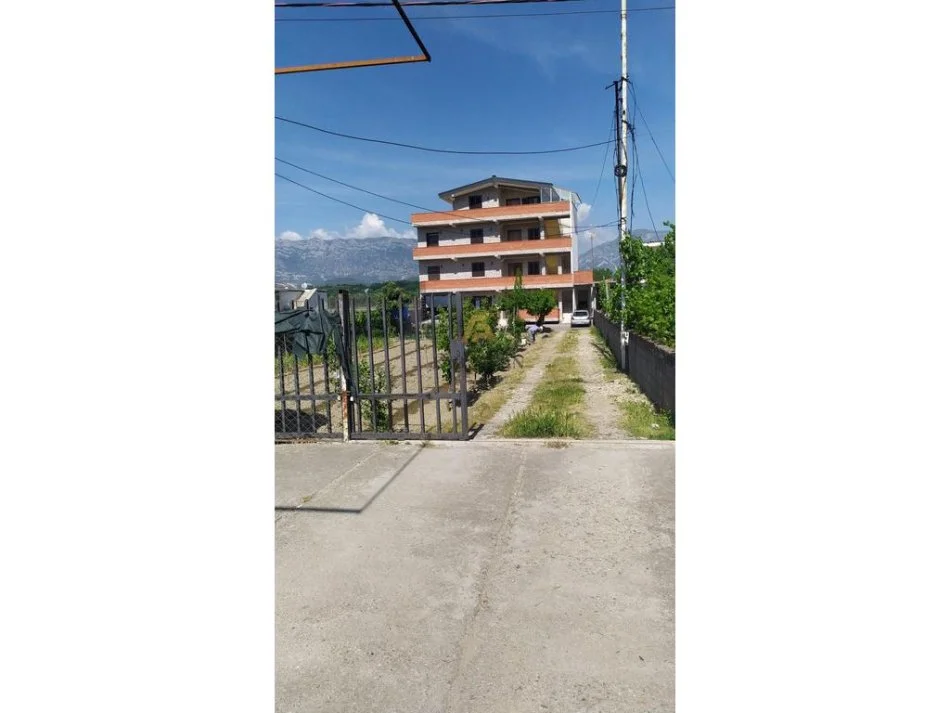 Fushe Kruje, shitet Godine 4 Katshe , 305.000 € (Fushe Kruje)