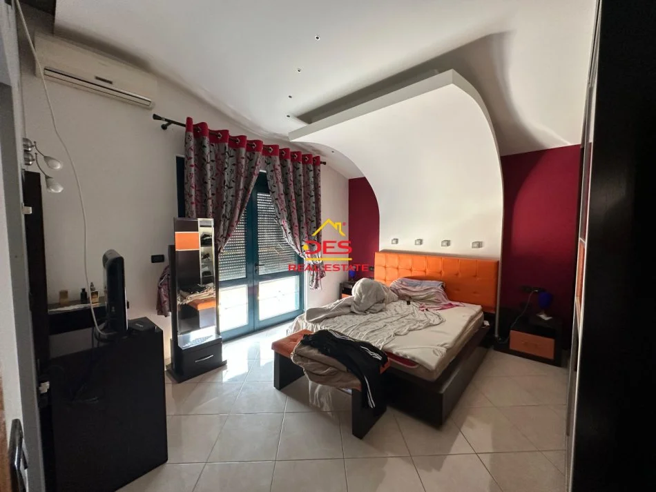 Fier, shitet shtepi Kati 0, 283 m² 180.000 € (Lagjia Sheq i Vogël)