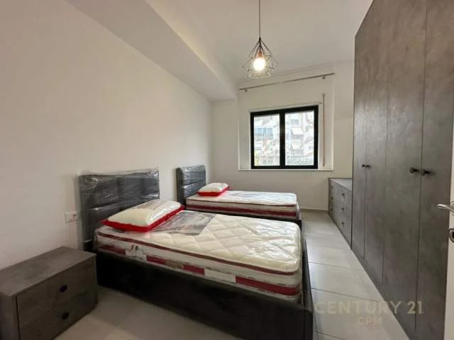 Tirane, jepet me qera apartament 2+1+BLK Kati 1, 124 m² 650 Euro (Kodra e Diellit)