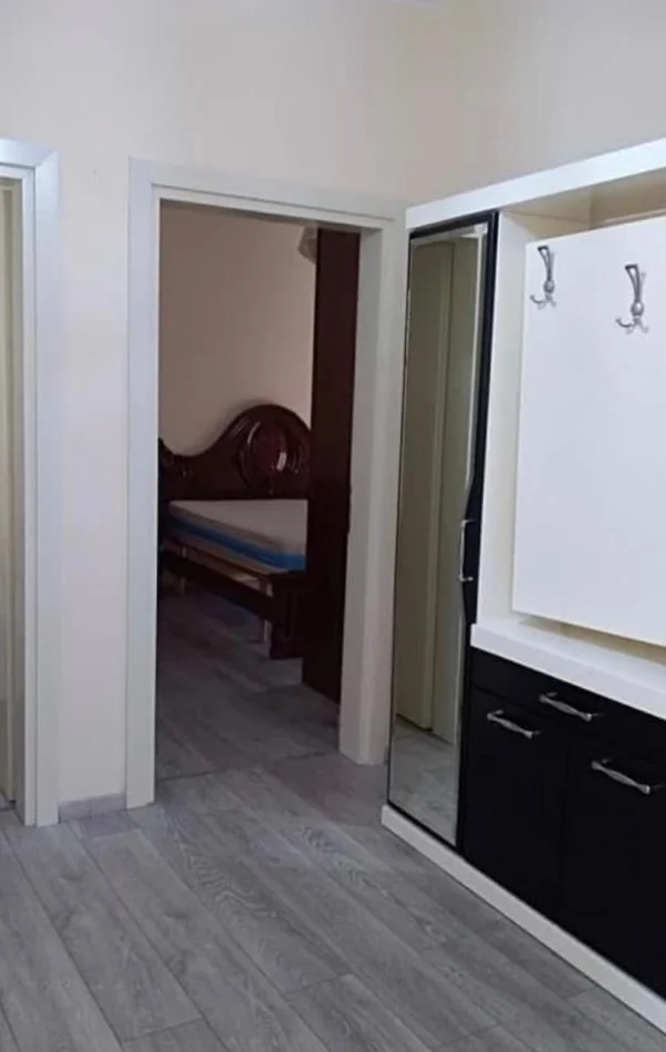 Tirane, jepet me qera apartament 1+1 Kati 3, 60 m² 450 € (Rruga Gjon Buzuku ,(Rruga e dibres ))