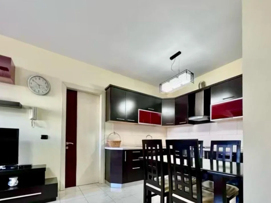 Tirane, shitet apartament 2+1 Kati 5, 113 m² 379.000 € (5 hapa nga Sheshi Skenderbej)